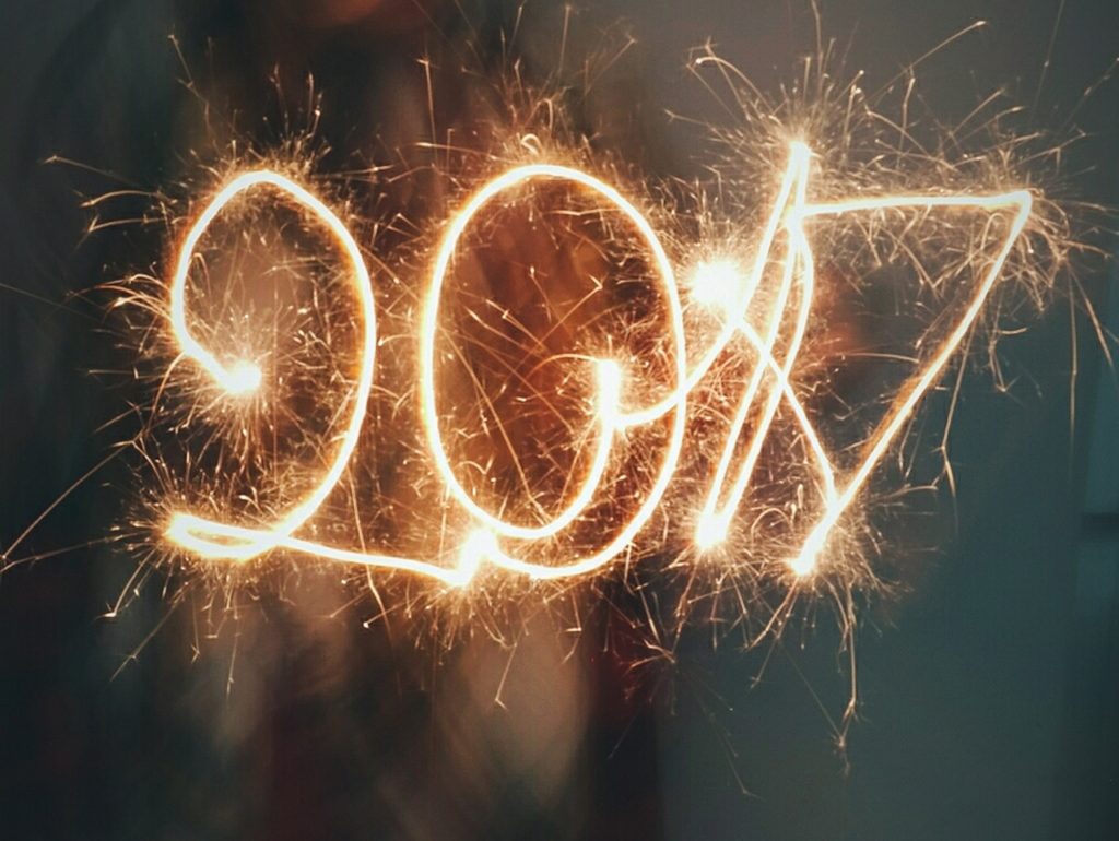 new-years-2017-in-sparklers-1280x962