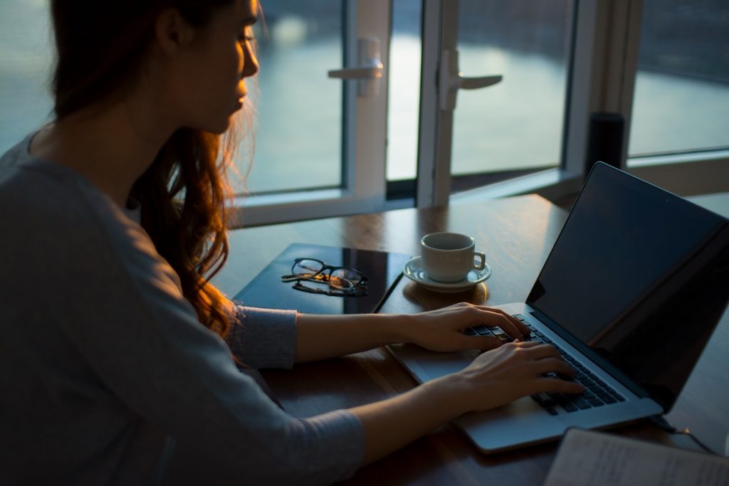 woman-at-computer-writing (1024x683)