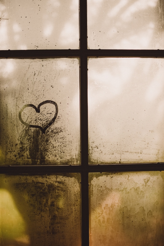 heart-on-window (534x800)