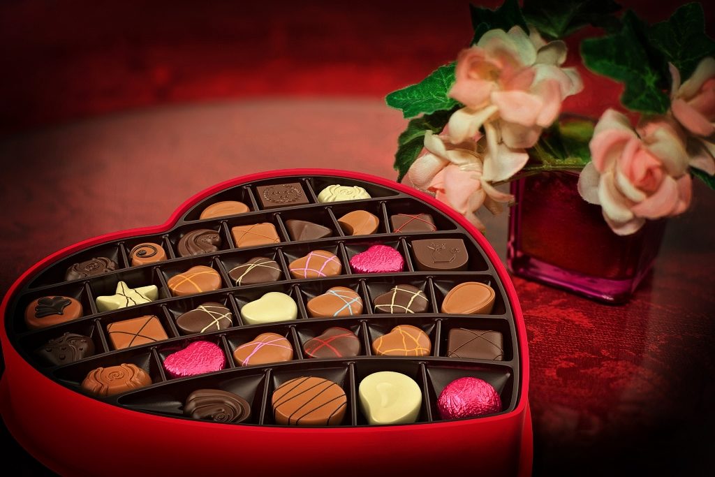 valentines-day-heart-chocolates (1024x683)